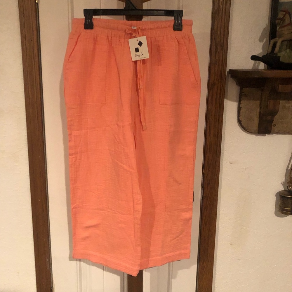 Cozy Casual Coral Capris